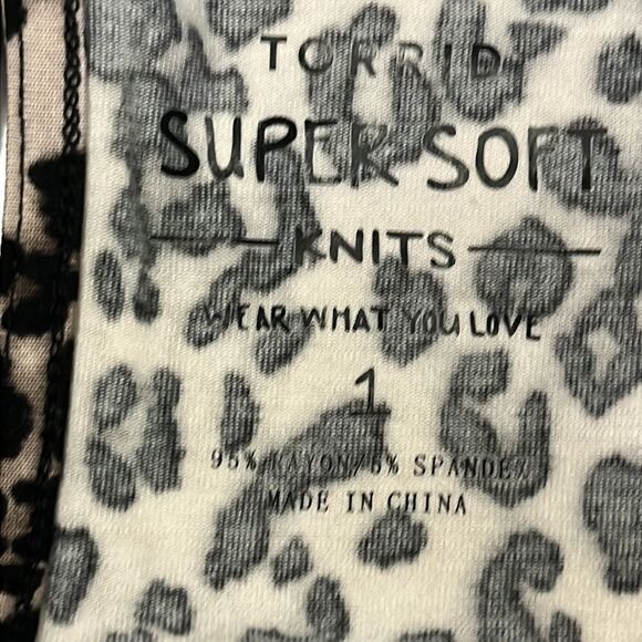 Torrid Leopard Super Soft Knit Sleeveless A-Line Flowy Sundress- Size 1=1X=14/16 - Picture 13 of 16